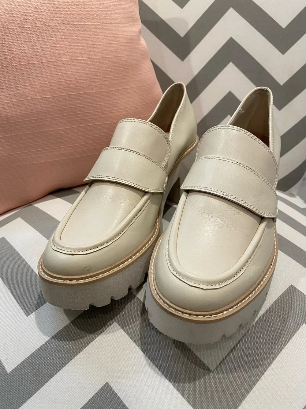 Dolce Vita Cream Platform Loafers / Shoes Sz. 9.5